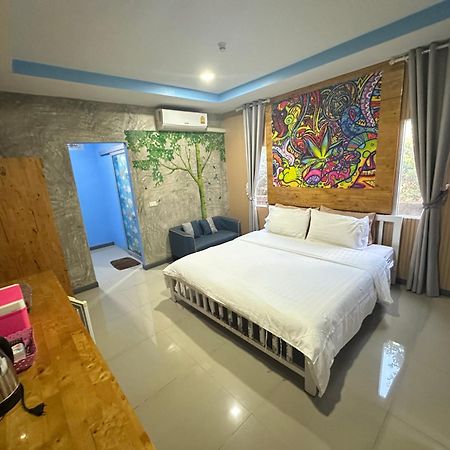 Jingle Bells Resort Ko Lan Luaran gambar