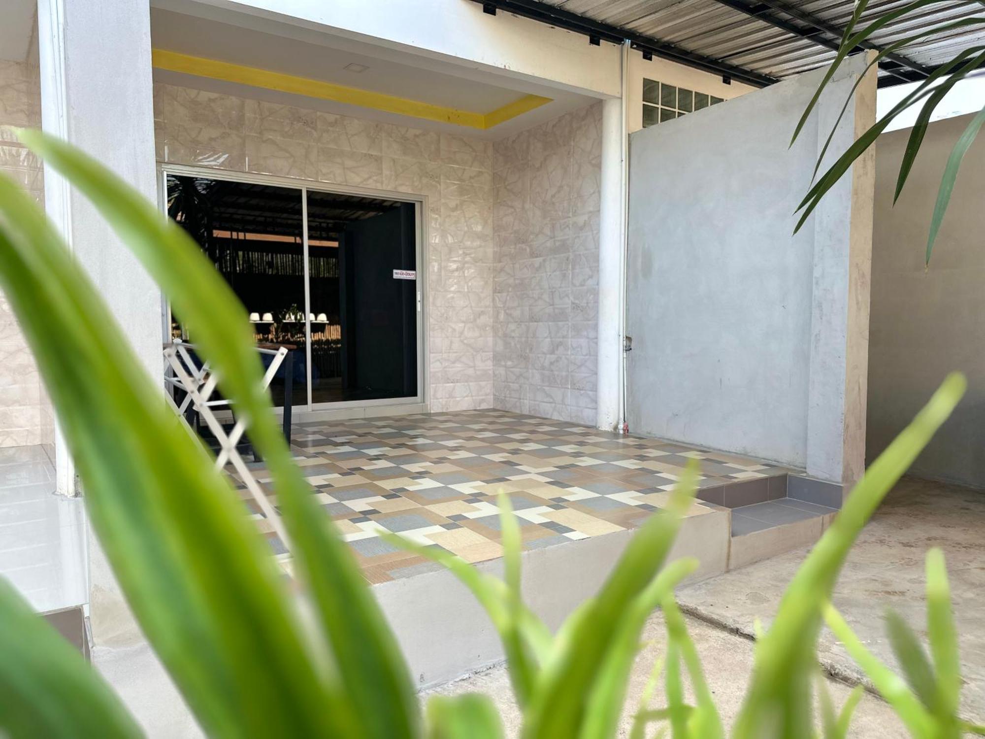 Jingle Bells Resort Ko Lan Luaran gambar