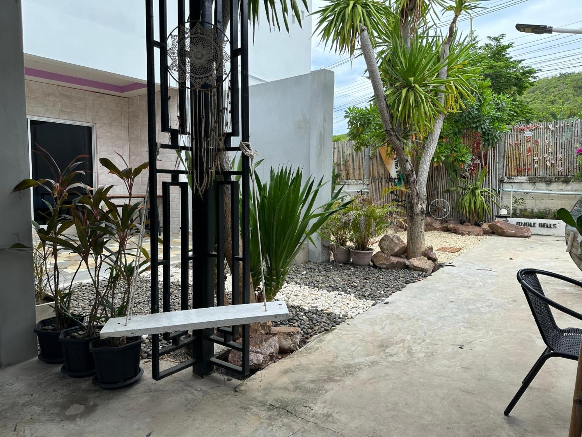 Jingle Bells Resort Ko Lan Luaran gambar