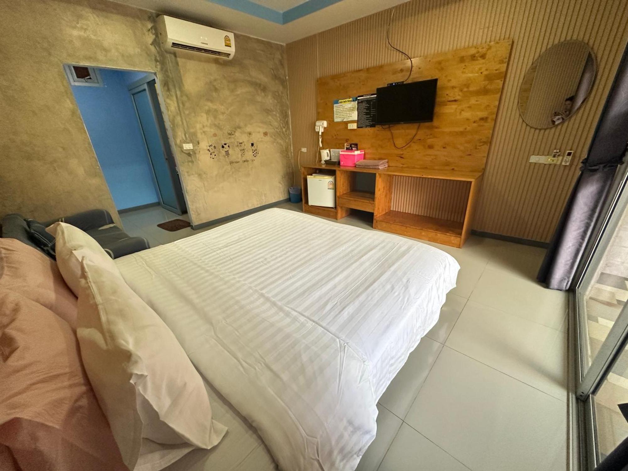 Jingle Bells Resort Ko Lan Luaran gambar