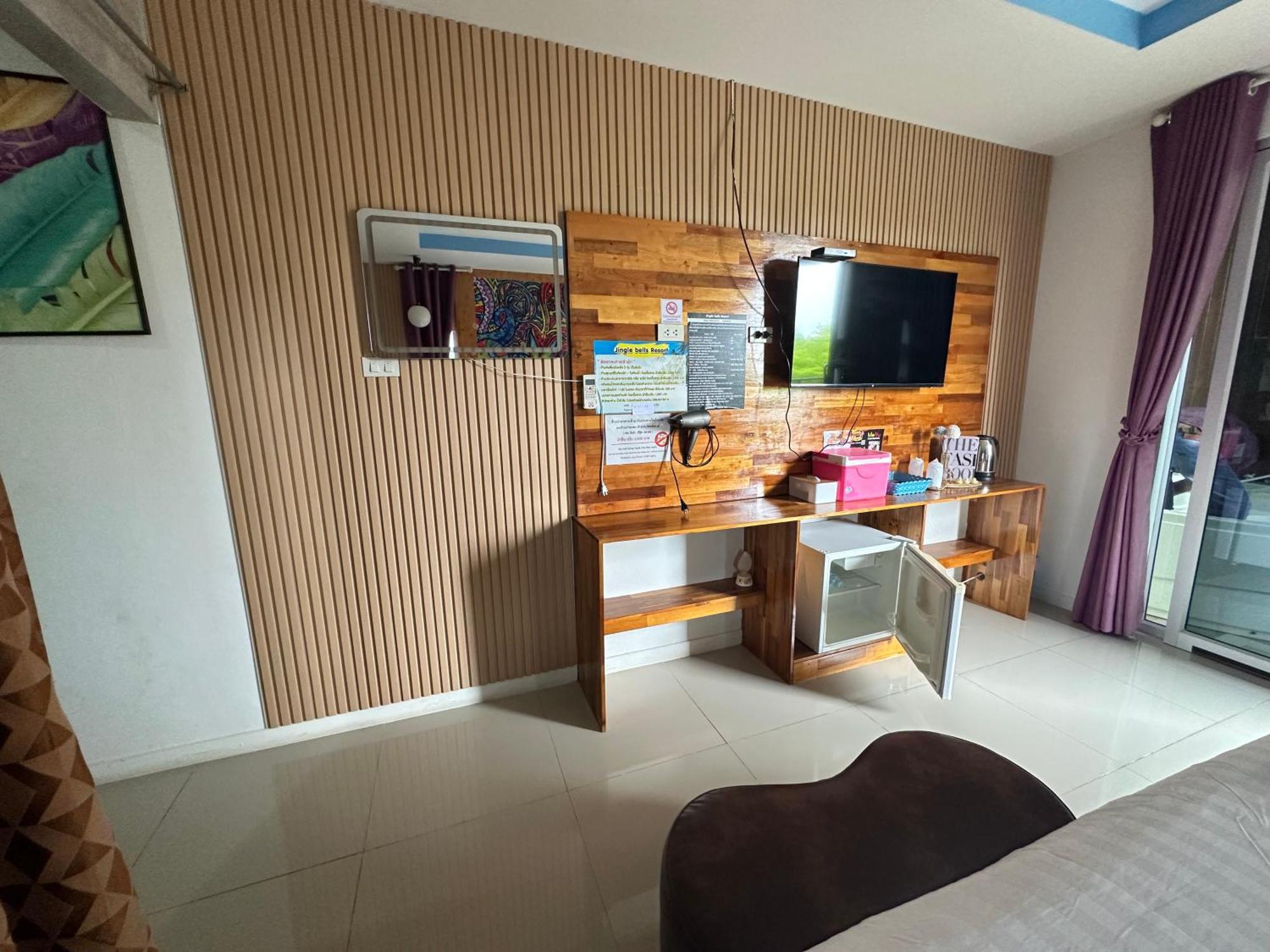 Jingle Bells Resort Ko Lan Luaran gambar