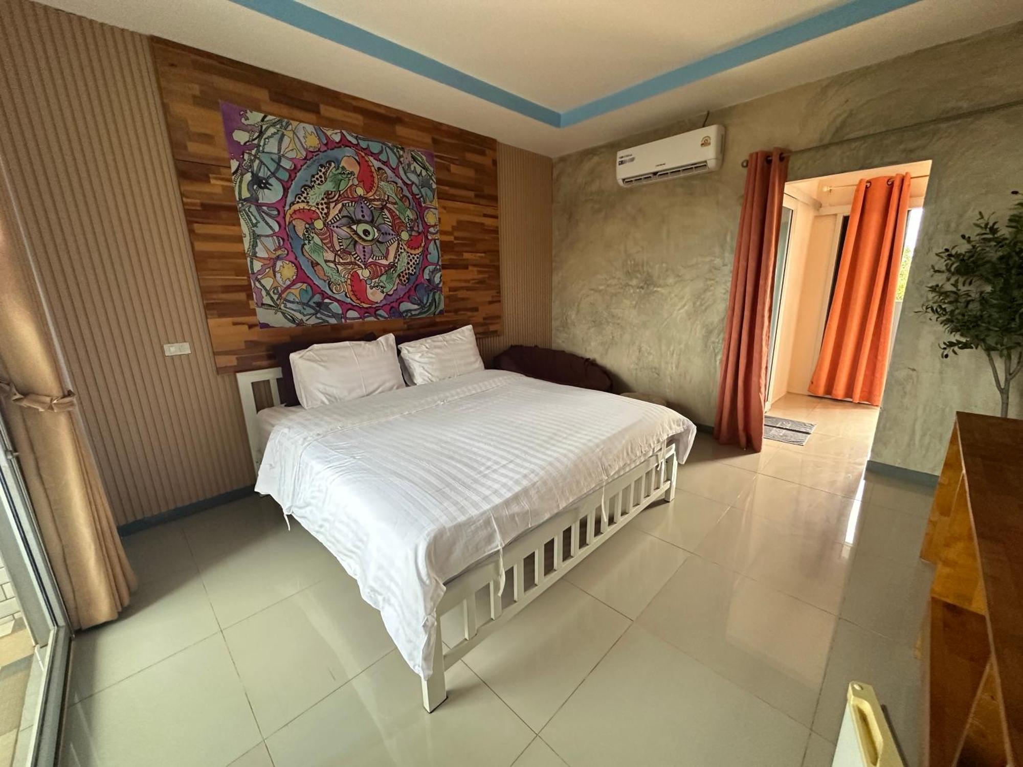 Jingle Bells Resort Ko Lan Luaran gambar